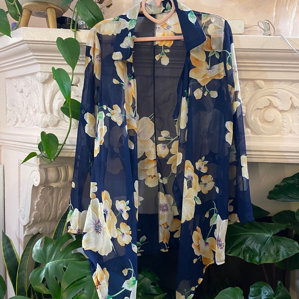 Gauzy floral cover up / summer cardigan